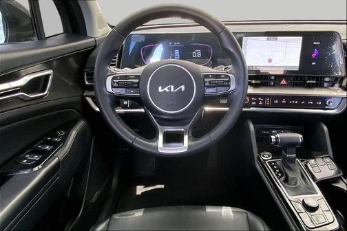 Ebony Black 2024 Kia Sportage EX