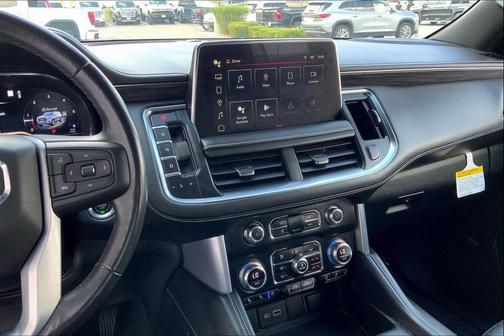 2022 GMC Yukon SLT