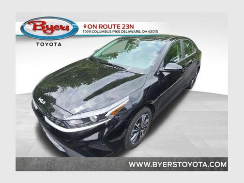 Aurora Black Pearl 2024 Kia Forte LXS