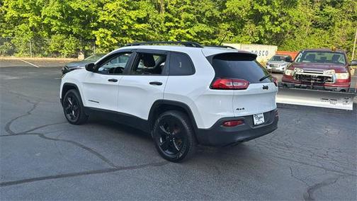 2017 Jeep Cherokee Sport