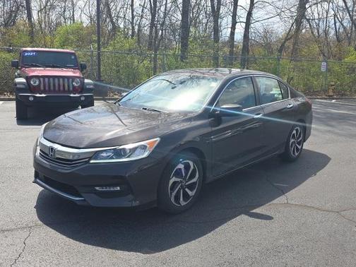 2017 Honda Accord EX-L w/Navigation & Honda Sensing