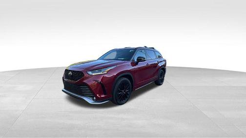 Ruby Flare Pearl 2023 Toyota Highlander XSE
