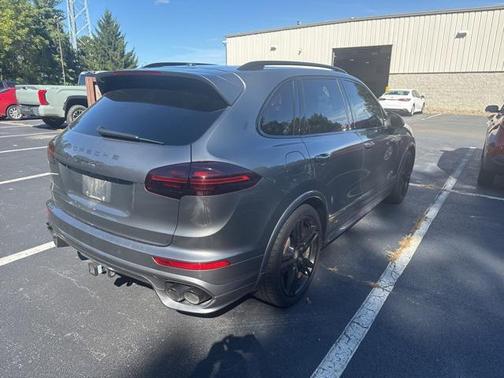 2016 Porsche Cayenne GTS