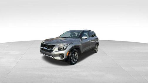 Steel Gray 2023 Kia Seltos EX