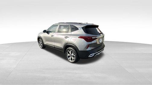 Steel Gray 2023 Kia Seltos EX