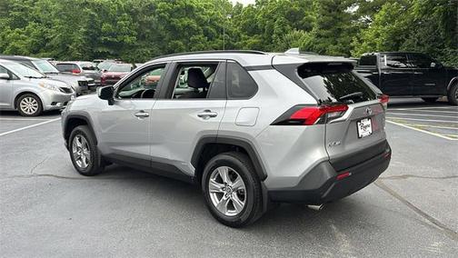 2022 Toyota RAV4 Hybrid LE