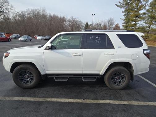 2023 Toyota 4Runner SR5 Premium