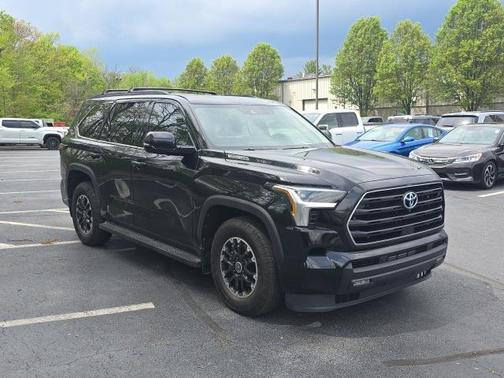 2024 Toyota Sequoia SR5