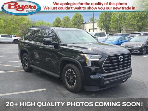 2024 Toyota Sequoia SR5