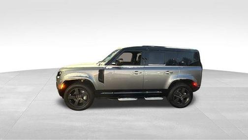 2022 Land Rover Defender 110 X-Dynamic SE