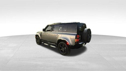 2022 Land Rover Defender 110 X-Dynamic SE