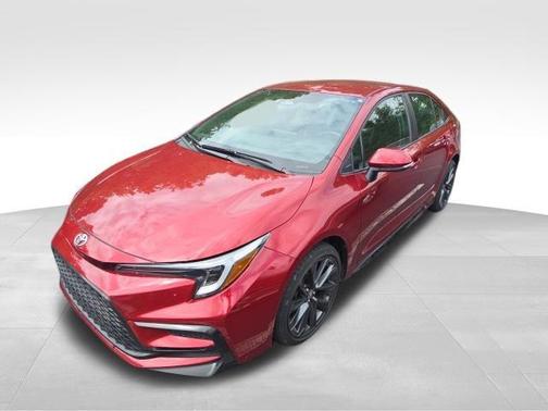 Ruby Flare Pearl 2025 Toyota Corolla SE