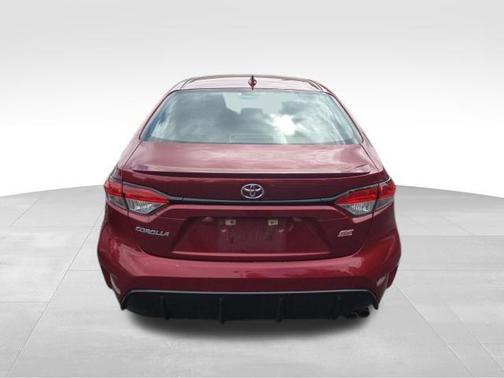 Ruby Flare Pearl 2025 Toyota Corolla SE