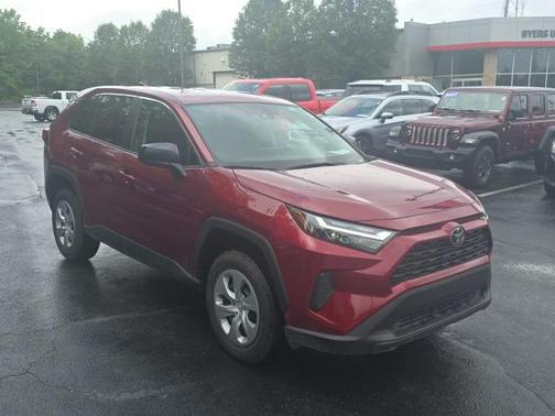 2024 Toyota RAV4 LE