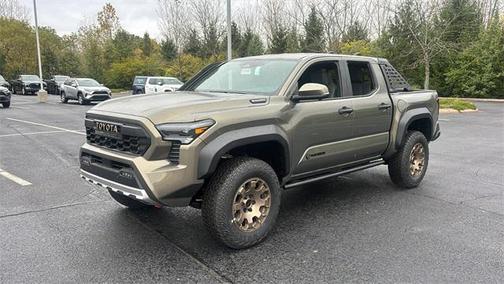 2025 Toyota Tacoma Hybrid Tacoma Trailhunter