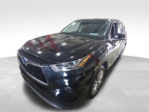2024 Toyota Highlander Hybrid Platinum