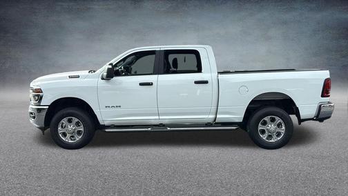 Bright White Clearcoat 2026 RAM 2500 Big Horn Crew Cab 4x4 6'4' Box