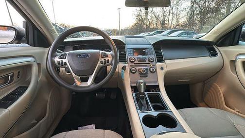 2018 Ford Taurus SE