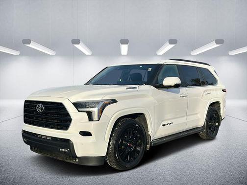 2025 Toyota Sequoia SR5