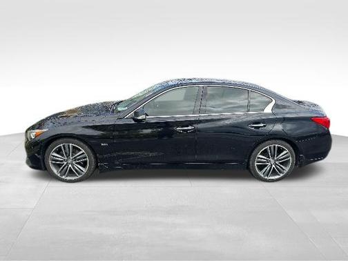 Black Obsidian 2016 INFINITI Q50 3.0T Premium