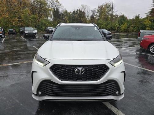 2023 Toyota Highlander XSE