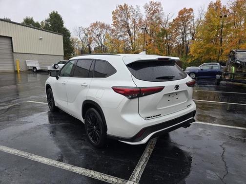 2023 Toyota Highlander XSE