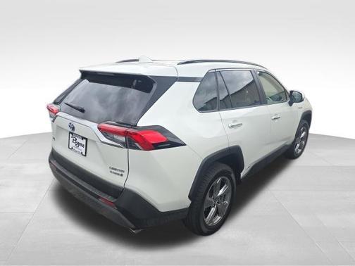 Blizzard Pearl 2021 Toyota RAV4 Hybrid Limited