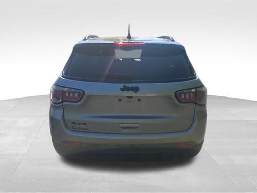 Billet Silver Metallic Clearcoat 2023 Jeep Compass Latitude