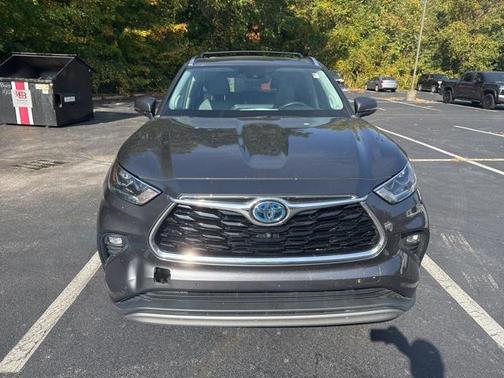 2020 Toyota Highlander Hybrid Platinum