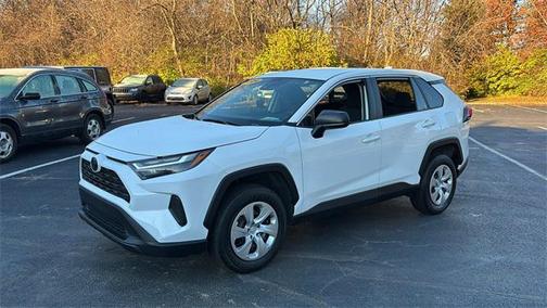 2024 Toyota RAV4 LE