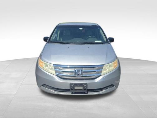 Polished Metal Metallic 2011 Honda Odyssey EX