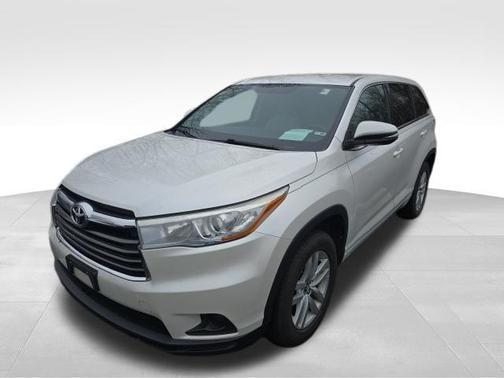 2016 Toyota Highlander LE