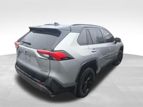 2021 Toyota RAV4 Hybrid SE