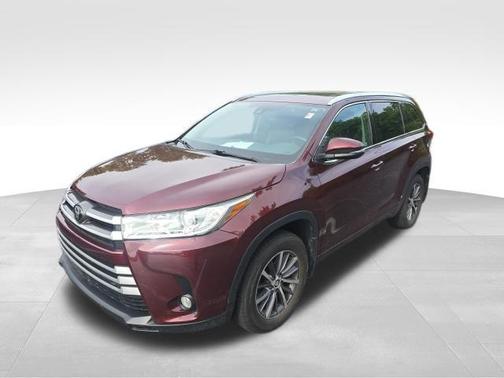 Ooh La La Rouge Mica 2018 Toyota Highlander XLE