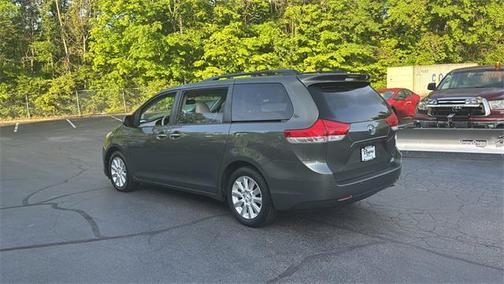 2012 Toyota Sienna XLE
