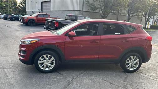 2021 Hyundai TUCSON SE