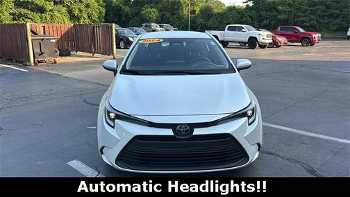 2024 Toyota Corolla Hybrid LE