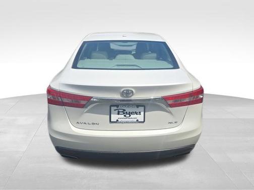 Blizzard Pearl 2015 Toyota Avalon XLE Premium