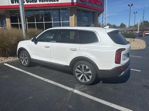 2020 Kia Telluride S