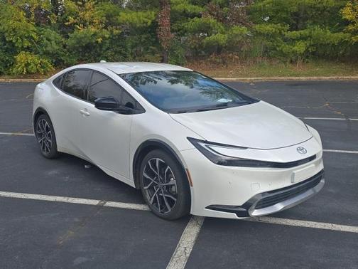 2025 Toyota Prius Plug-In Hybrid XSE