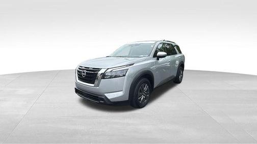 Brilliant Silver Metallic 2025 Nissan Pathfinder SV 4WD