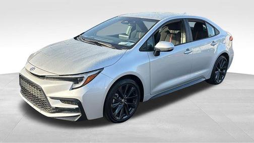 Classic Silver Metallic 2025 Toyota Corolla SE