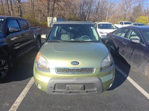 2011 Kia Soul +