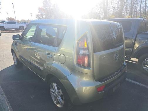 2011 Kia Soul +