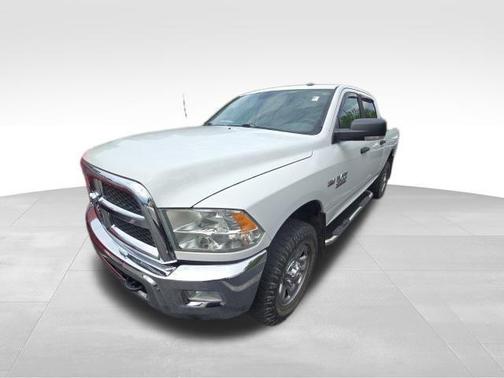 Bright White Clearcoat 2014 RAM 2500 SLT