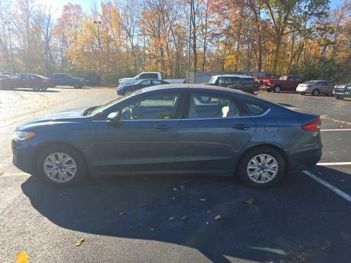 2019 Ford Fusion S