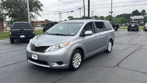 2011 Toyota Sienna LE