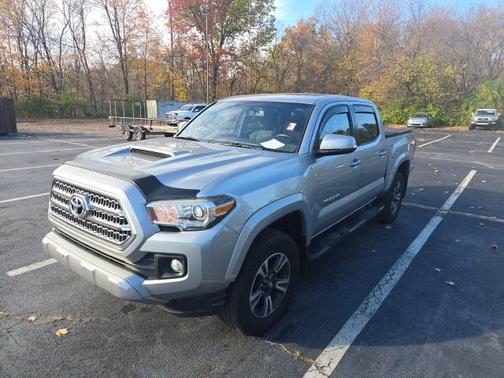 2016 Toyota Tacoma TRD Sport