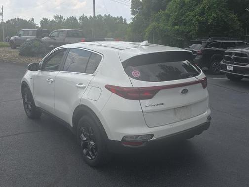 2022 Kia Sportage LX