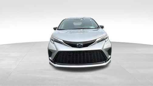 2023 Toyota Sienna XSE 7 Passenger
